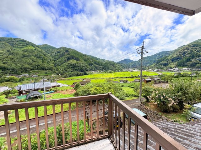 佐伯市本匠大字因尾　ログハウス風　3LDKの展望
