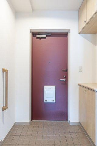 ラグーナ東池袋の玄関|※写真は同タイプ住戸です。