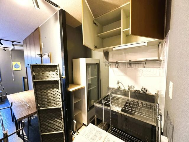 台東区入谷１丁目の店舗事務所の内装