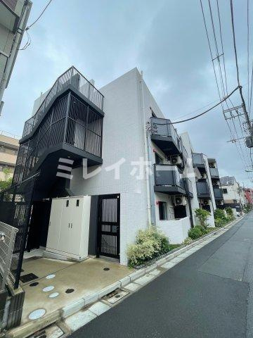 エストゥルース羽田の外観