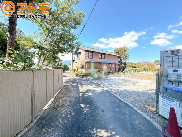 【前面道路含む現地写真】 | 裾野市久根第1　新築一戸建て　全1棟