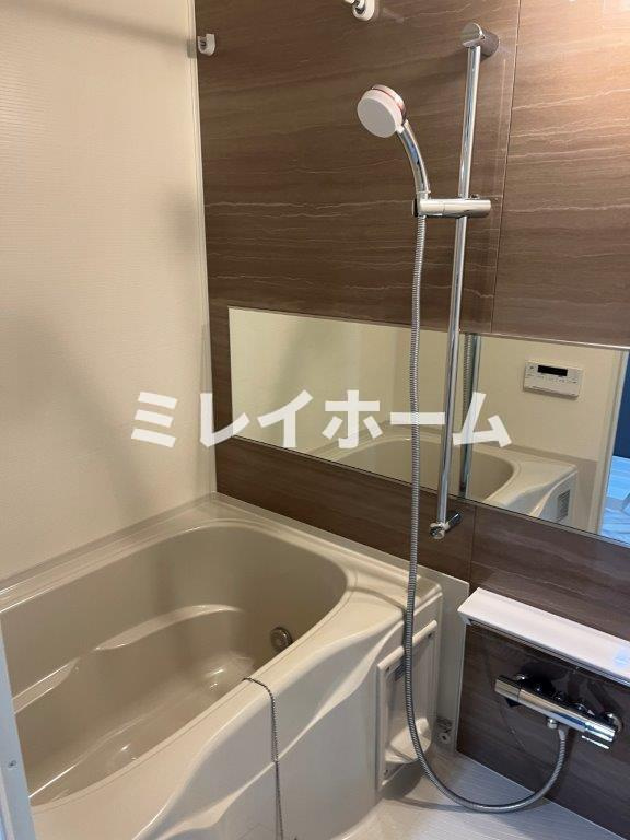 LiveFlat不動前の浴室