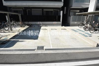 F asecia assistの駐車場