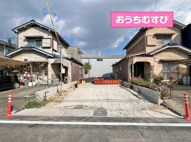 小牧市間々原新田515番(全1棟)の前面道路含む現地写真