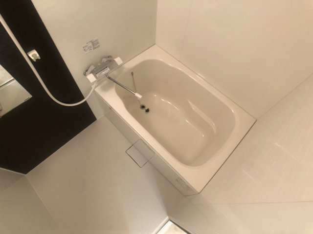 バストイレ別でリラックスのできる浴室♪
