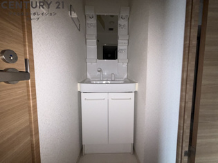 独立洗面化粧台付きでおすすめです！