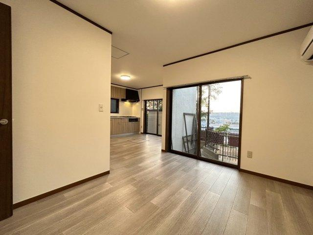 宿原貸家の居間・リビング
