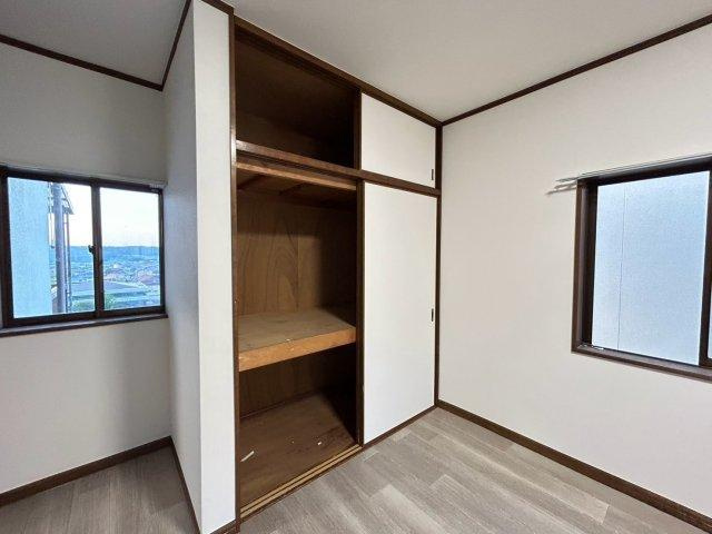 宿原貸家の収納
