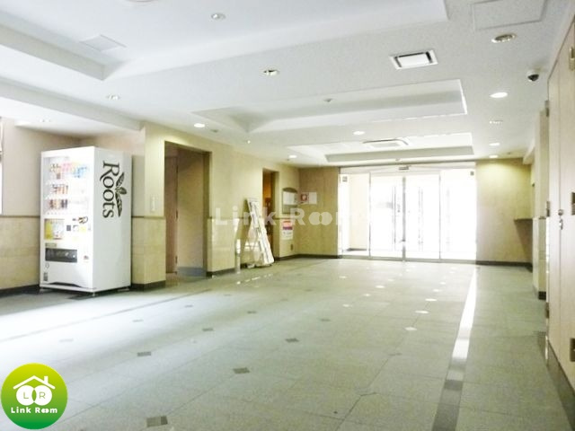 ドミール菊川のロビー