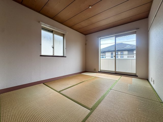 ブリージングタウン百草園Ｃ棟の和室
