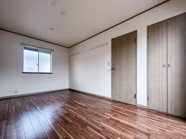 ブリージングタウン百草園Ｃ棟の居間・リビング
