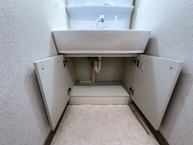 ブリージングタウン百草園Ｃ棟のその他