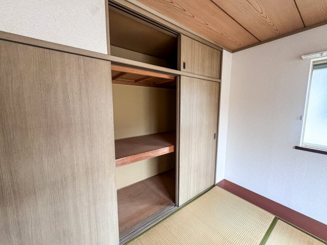 ブリージングタウン百草園Ｃ棟の収納