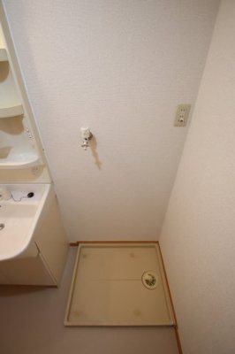 【設備】 | ミラン・ロワイヤル | 室内洗濯機置き場