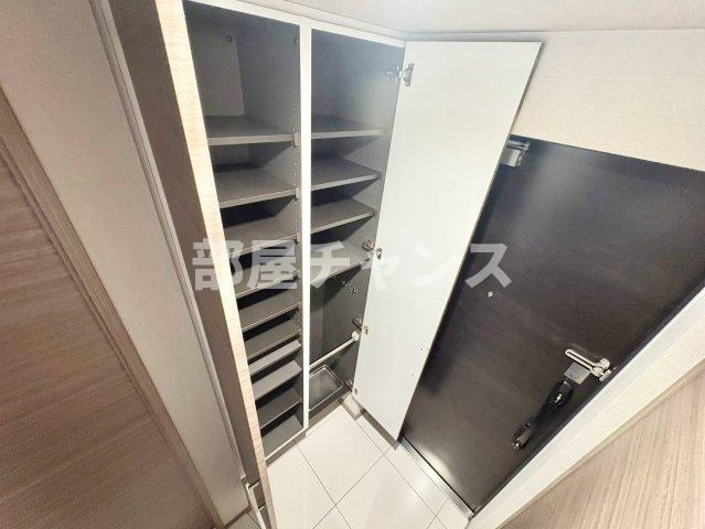プレサンスレイズ千種今池Ⅱの収納