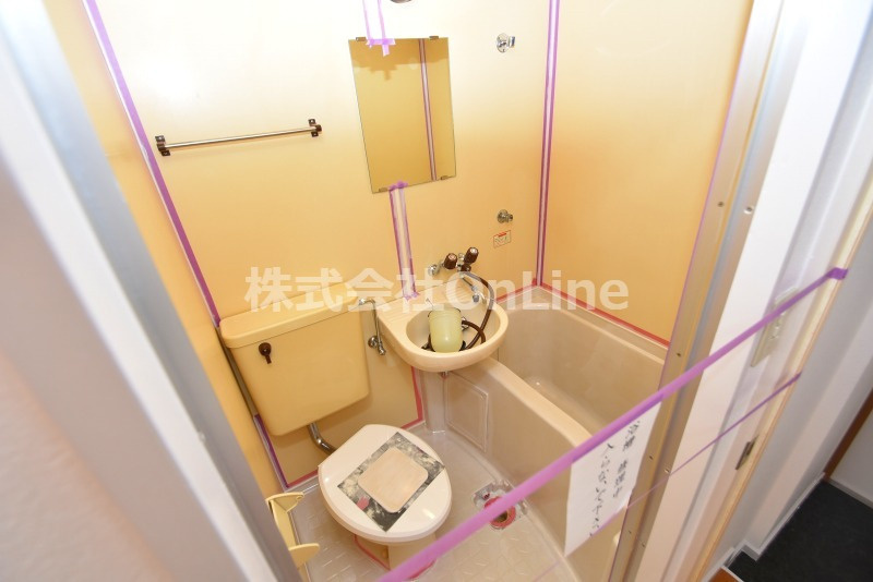 大宝菱屋西ロイヤルハイツの浴室
