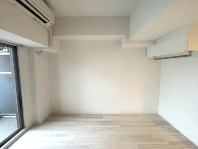 セレニテ神戸元町クレアの居間・リビング