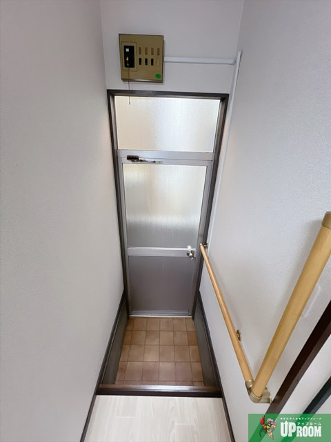 コーポ藤の玄関