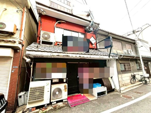 足代新町店舗の外観