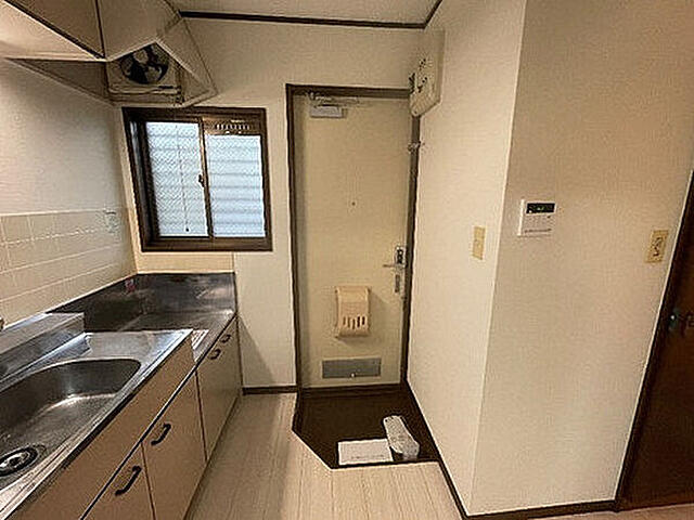 コスタル杉田の玄関