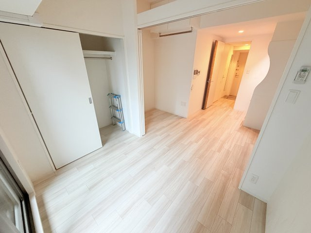 セレニテ神戸元町クレアの居間・リビング
