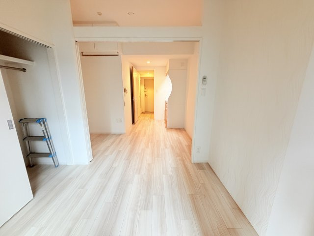セレニテ神戸元町クレアの居間・リビング