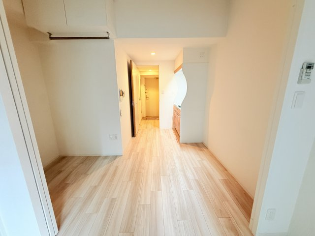 セレニテ神戸元町クレアの居間・リビング
