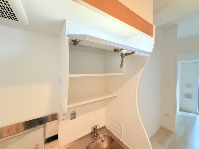 セレニテ神戸元町クレアのキッチン