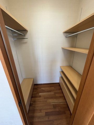 LUXE 真法院の収納