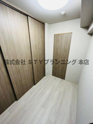 仲介手数料0！！デュオフラッツ栄の洋室