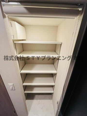 仲介手数料0！！デュオフラッツ栄の収納