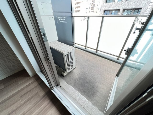プレサンス心斎橋ニストのバルコニー