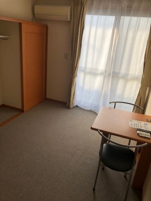 【居間・リビング】 | レオパレス西仙北 | ゆったり過ごせる居間です