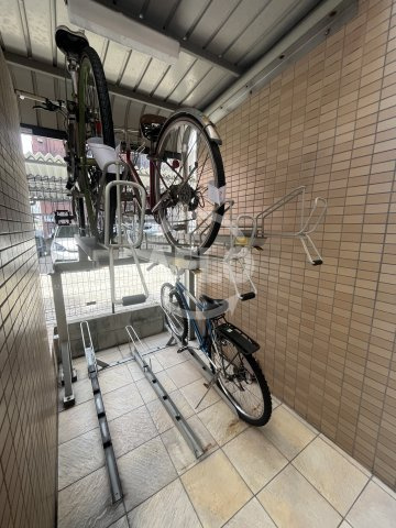 ロイヤルレジデンス新大阪のその他|ロイヤルレジデンス新大阪　駐輪場