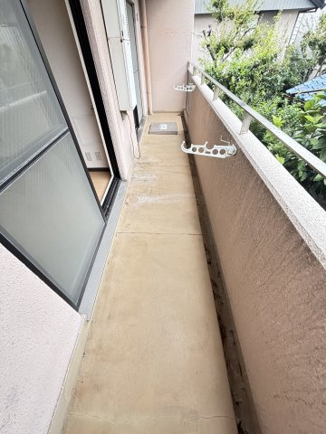ヒロネン塚口のバルコニー