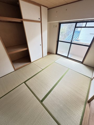 ヒロネン塚口の和室