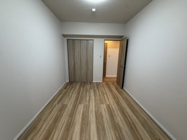 サントピアとよみの洋室