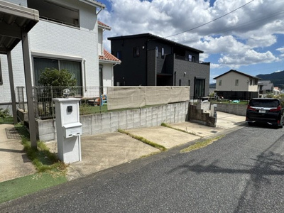 【駐車場】 | 室見が丘3丁目売戸建て | 屋外駐車場