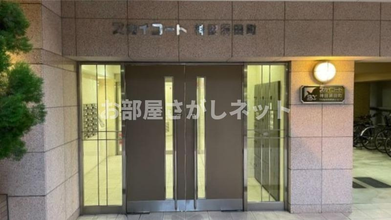 スカイコート神田須田町【おとり物件なし】#学生・社会人にオススメ！初期費用分割払いOK！のエントランス