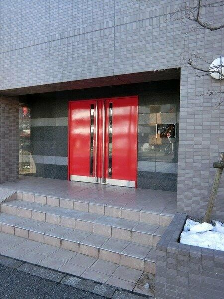 ＧＥＮＯＶＩＡ吉祥寺通りＥＡＳＴのエントランス