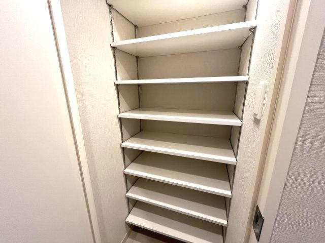 スプランディッド江坂IIIの収納