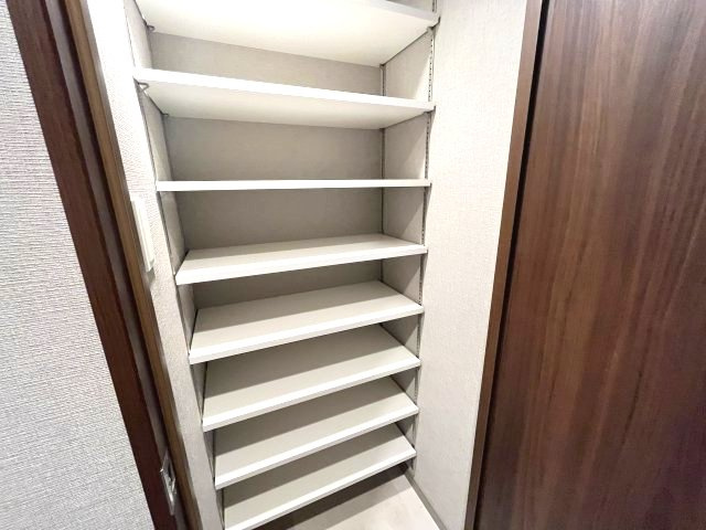 スプランディッド江坂IIIの収納