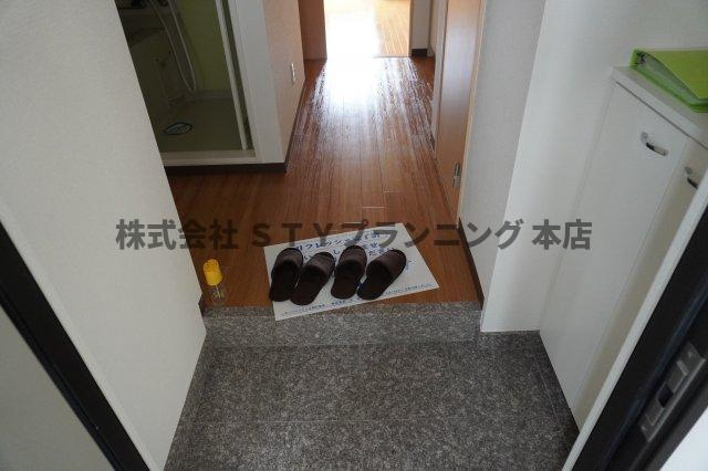仲介手数料0！！サン・名駅南ビルの玄関