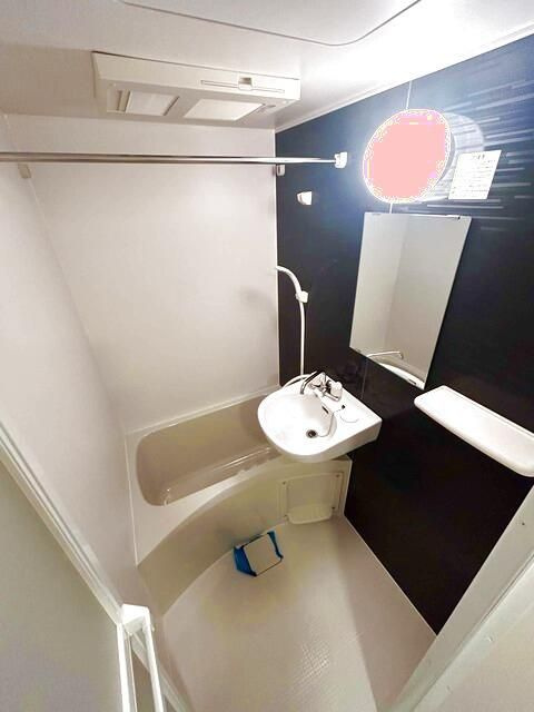 楽信マンションの洗面所