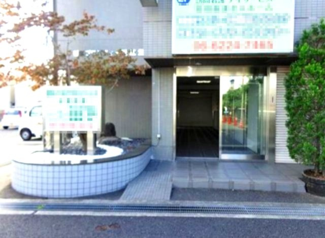 新栄プロパティー近江堂のエントランス