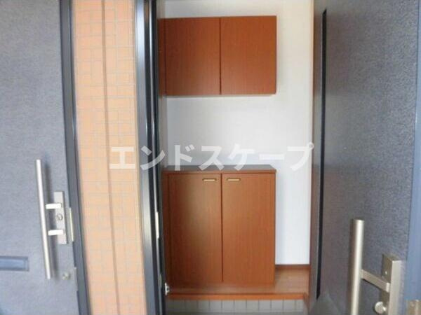 エミネンス西野目Cの玄関|高崎、前橋のお部屋探しはエンドスケープまで！お客様の理想お聞かせ下さい♪