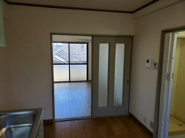 メゾン町山の居間・リビング