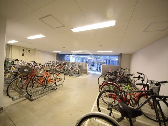 アーバネックス心斎橋の駐車場
