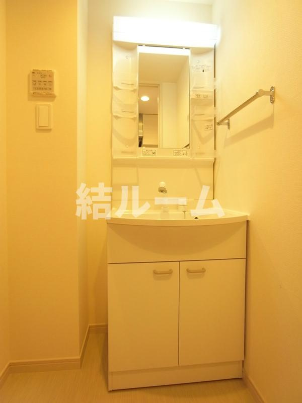 板橋区赤塚６丁目の賃貸マンションの洗面所