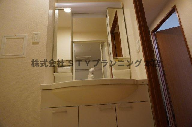 仲介手数料0！！Gramercy Shirakawa Koenの洗面所